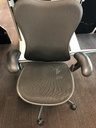 Pre-Owned Mirra Chair